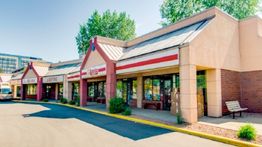 Shady Oak Retail Center: 6399-6407 City West Pkwy, Eden Prairie, MN 55344
