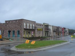 The Quarters II at Central Square: 14350 Wax Rd, Baton Rouge, LA 70818
