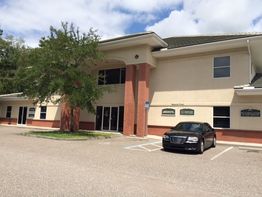 Fleming Island Medical Plaza II: 1679 Eagle Harbor Pkwy, Fleming Island, FL 32003