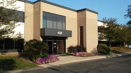 Office suites - E Wilson Bridge Road (Rush Creek Commerce II): 438 E Wilson Bridge Rd, Worthington, OH 43085