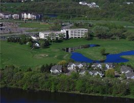 Hazeltine Center: 1107 Hazeltine Boulevard, Chaska, MN 55318