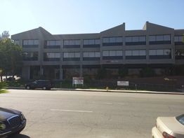 Westhills Plaza: 20700 Ventura Blvd, Woodland Hills, CA 91364