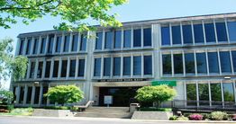 Park East : 130 Andover Park E, Tukwila, WA 98188
