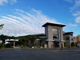Shilshole Place-Prime Waterfront Restaurant: 6135 Seaview Ave NW, Seattle, WA 98107