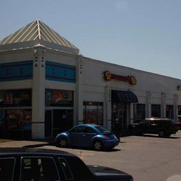 Tigard Retail Center: 13727 SW Pacific Hwy, Tigard, OR 97223