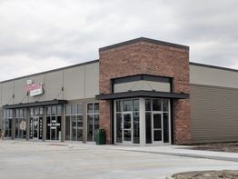 Morrissey Crossing Shopping Plaza: 1601-1611 Morrissey Dr, Bloomington, IL 61704