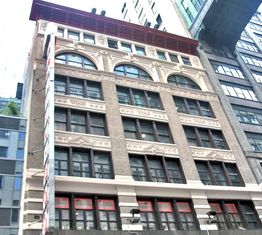 Former Willoughby Peerless Bldg: 110 W 32nd St, New York, NY 10001