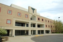 MEDICAL ARTS BUILDING 1: 8000 5 Mile Rd, Cincinnati, OH 45230