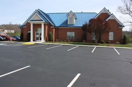 Surgery Center: 1059 Neal St, Cookeville, TN 38501