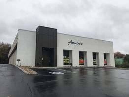 Lease with an Option to PURCHASE - Kingston Pike Retail: 6217 Kingston Pike, Knoxville, TN 37919