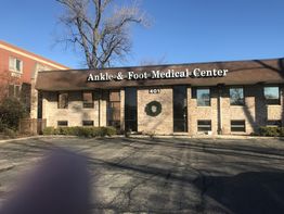 401 N York St, Elmhurst, IL 60126