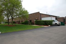 668 Wheeling Rd, Wheeling, IL 60090