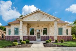 1809 Precinct Line Rd, Hurst, TX 76054