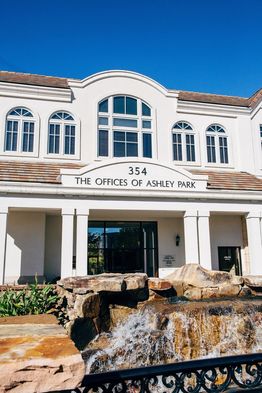 THE OFFICES OF ASHLEY PARK: 354 Newnan Crossing Byp, Newnan, GA 30265