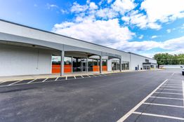 SOUTH WESTERN AVENUE CENTER: 1535 S Western Ave, Marion, IN 46953