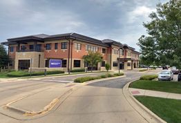 Wheaton North Commons: 2001 N Gary Ave, Wheaton, IL 60187