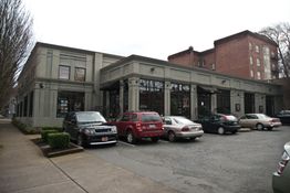 1706 NW Glisan St, Portland, OR 97209