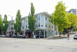 Ludlow: 701 E Pike St, Seattle, WA 98122