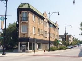 Retail For Lease: 1448 W Howard St, Chicago, IL 60626