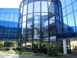 Executive Oak Brook Office Space: 600 Enterprise Dr, Oak Brook, IL 60523