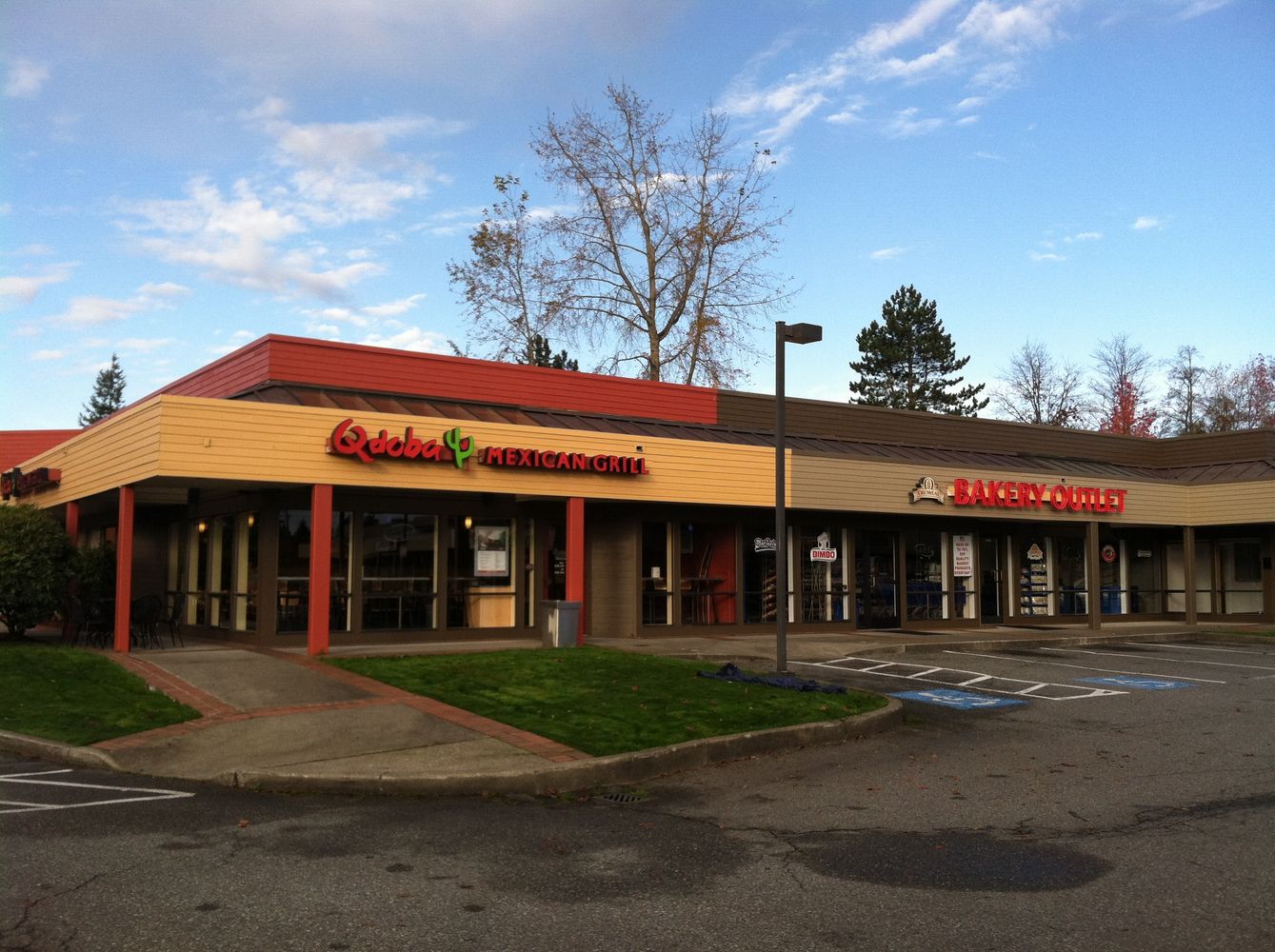 909 Business Center - 909 SE Everett Mall Way, Everett, WA 98208 ...