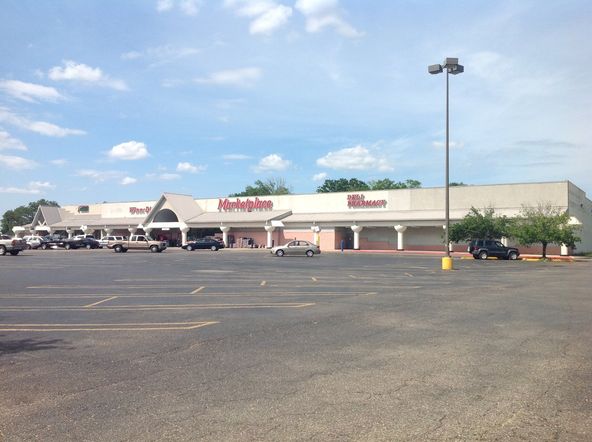 Former Shopper S Value Grocery 801 Highway 11 S Picayune Ms 39466 Officespace Com