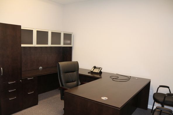 2621 Montega Drive 2621 Montega Drive Springfield Il 62704 Officespace Com