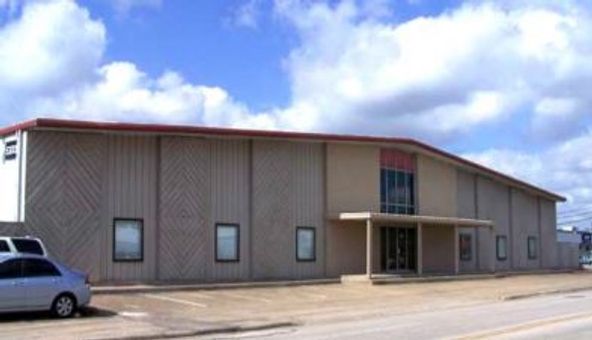 Glenroyal Warehouse Park - 5303 Glenmont St & 5750 Royalton St, Houston, TX 77081
