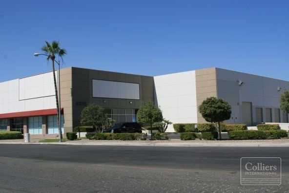MONARCH BUSINESS CENTER - 4375 S Valley View Blvd, Las Vegas, NV 89103