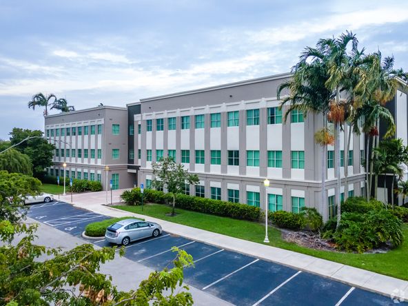 Plantation Corporate Park - 7951 Sw 6th St, Plantation, Fl 33324 