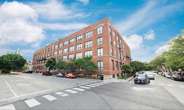 1727 S Indiana: Prairie District Lofts - 1727 S Indiana Ave, Chicago, IL 60616